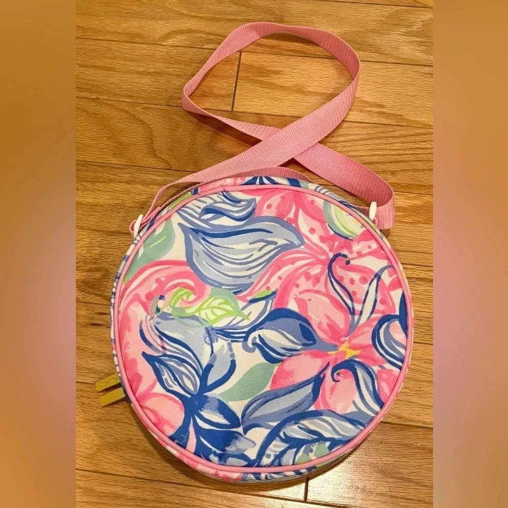 Lily Pulitzer Colorful Round picnic/lunch bag